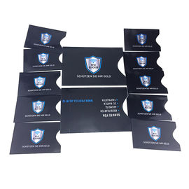 Pakiet w zestawach Pokrowiec na karty RFID 10 X Ochraniacz na karty kredytowe 2 Uchwyt na paszport X