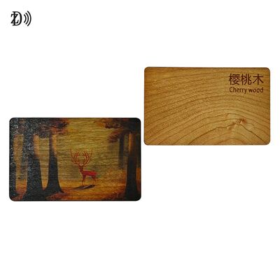 Sprzedaż bezpośrednia z fabryki, niestandardowe logo, grawerowana drewniana karta biznesowa RFID NFC ISO14443A 13,56 MHz, pusta drewniana karta klucz hotelowy NFC ID